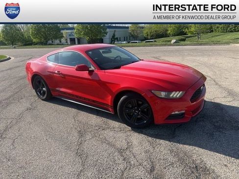 Used 2015 Ford Mustang Coupe RWD image 1