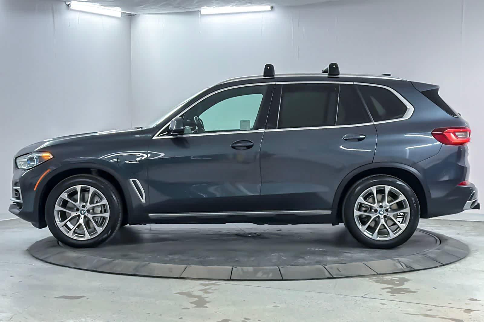 Used 2022 BMW X5 xDrive45e w/ Executive Package AWD/4WD image 5