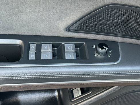 Used 2022 Audi A8 L 3.0T image 12