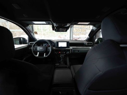 Certified 2025 Toyota Tacoma SR5 image 20