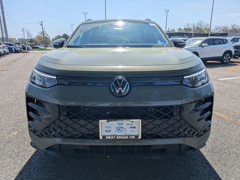 New 2026 Volkswagen Tiguan SE R-Line AWD/4WD image 9