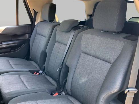 Used 2024 Ford Expedition XLT AWD/4WD image 20