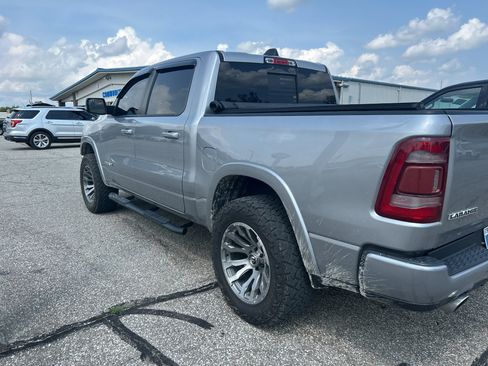 Used 2019 RAM 1500 Laramie w/ Sport Appearance Package AWD/4WD image 3