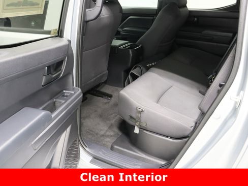 Used 2024 Toyota Tacoma SR image 25