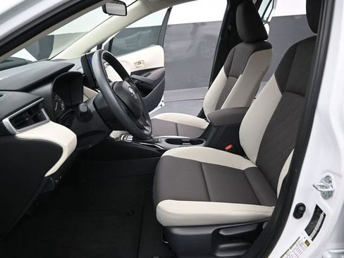 Used 2024 Toyota Corolla LE image 11