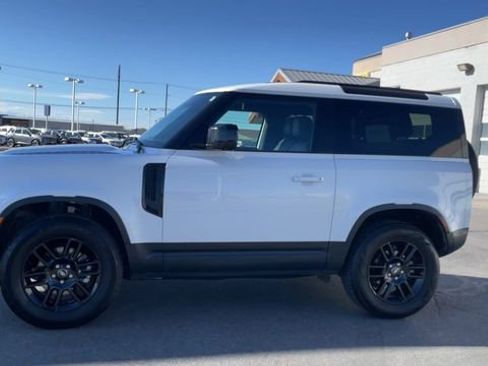 Used 2024 Land Rover Defender 90 S image 6