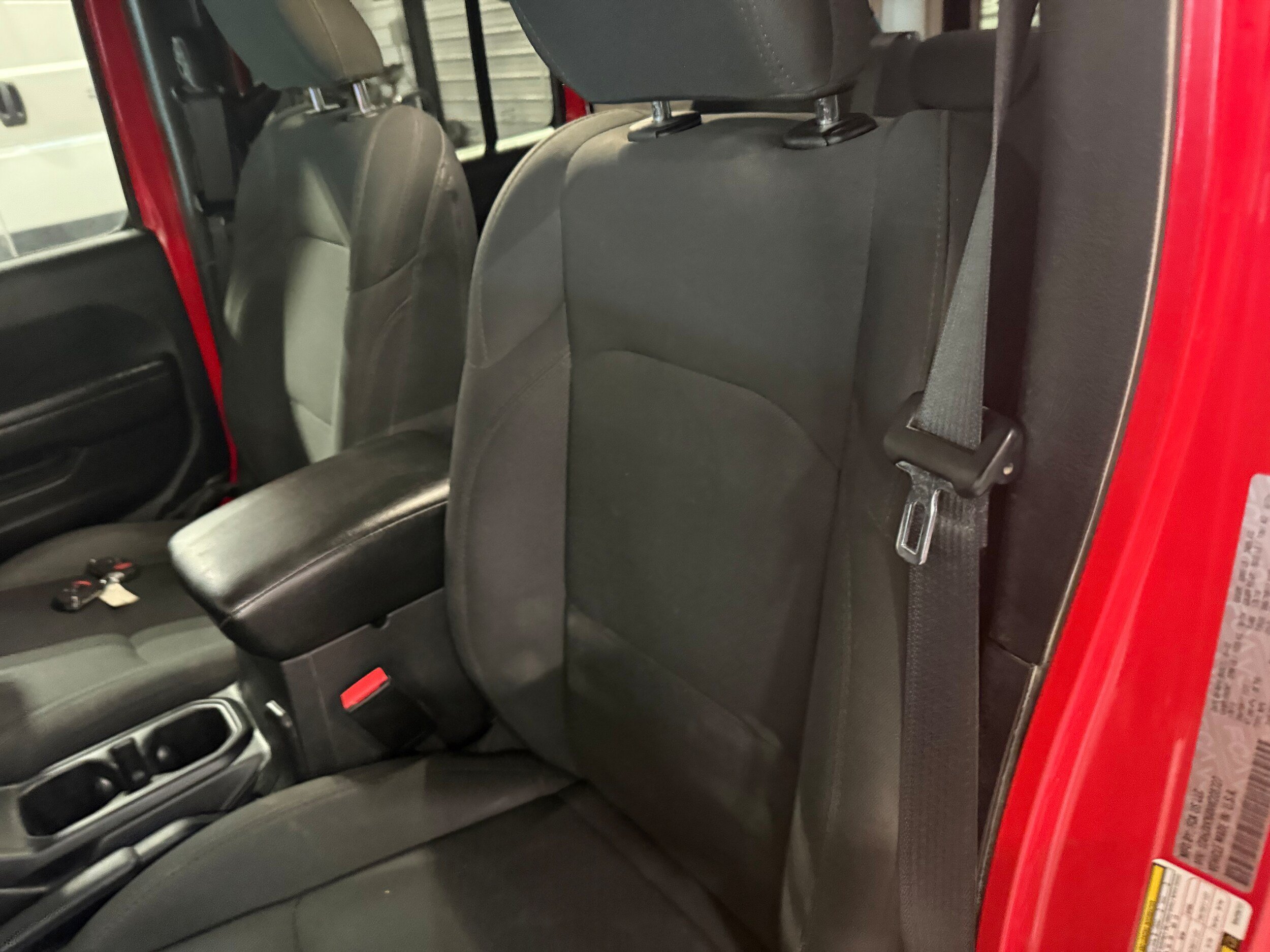 Used 2022 Jeep Wrangler Unlimited Sport w/ Cold Weather Group AWD/4WD image 38