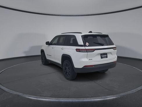 New 2026 Jeep Grand Cherokee Altitude AWD/4WD image 10
