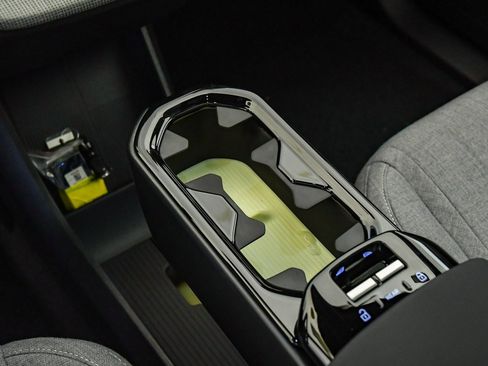 New 2026 Volvo EX30 Ultra image 24