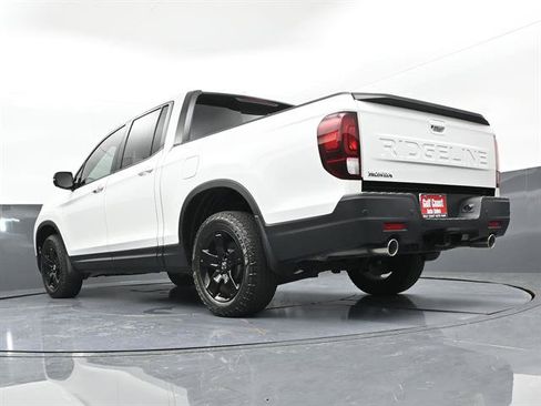 Used 2025 Honda Ridgeline Black Edition image 36
