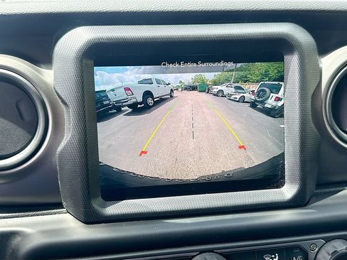 Used 2023 Jeep Wrangler Unlimited w/ 8.4" Radio Group AWD/4WD image 14