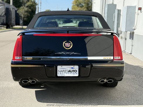 Used 2011 Cadillac DTS Premium image 8