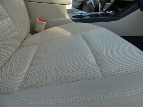 Used 2019 Subaru Outback 2.5i Premium image 33