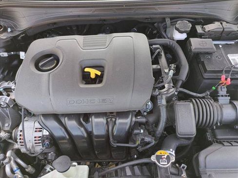 Used 2021 Kia Forte LXS FWD image 21