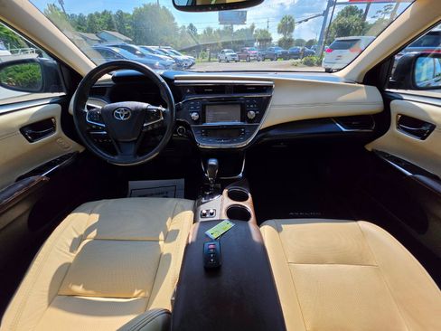 Used 2017 Toyota Avalon Limited FWD image 14