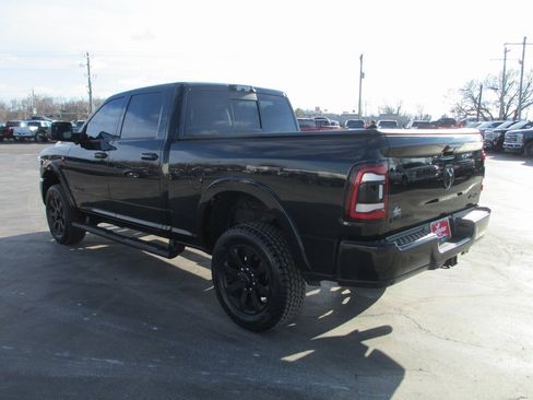 Used 2022 RAM 2500 Laramie w/ Night Edition image 7
