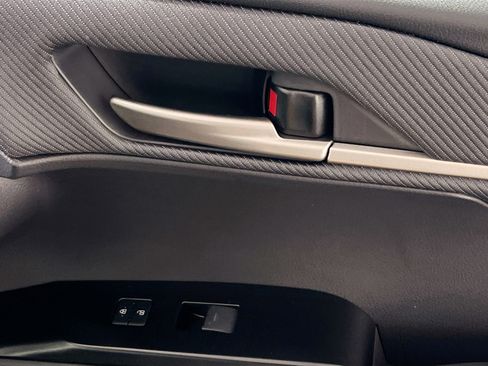 New 2026 Toyota Camry SE FWD image 31