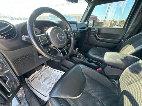 Used 2017 Jeep Wrangler Unlimited Sahara AWD/4WD image 14