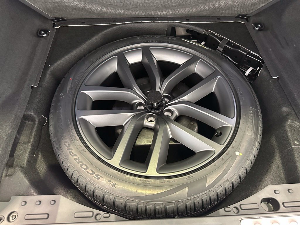New 2025 Land Rover Range Rover Sport Dynamic SE AWD/4WD image 16