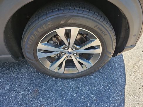 Used 2020 Ford Explorer Platinum AWD/4WD image 9
