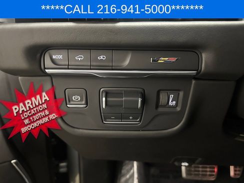 Used 2025 Cadillac Escalade V image 10