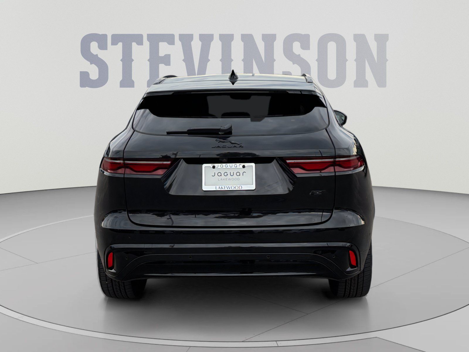 Used 2026 Jaguar F-PACE R-Dynamic S AWD/4WD image 4