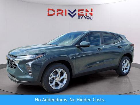 New 2026 Chevrolet Trax LS image 1