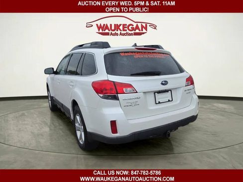 Used 2014 Subaru Outback 2.5i Premium AWD/4WD image 2
