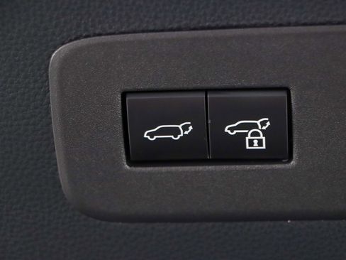 Used 2026 Lexus GX 550 w/ Accessory Package (2T) AWD/4WD image 35