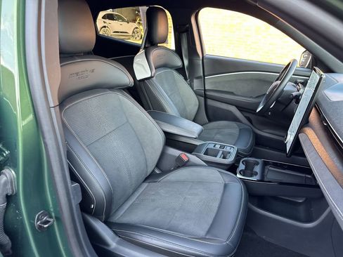 Used 2025 Ford Mustang Mach-E GT image 28