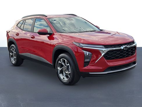 New 2026 Chevrolet Trax LT w/ LT Convenience Package image 3