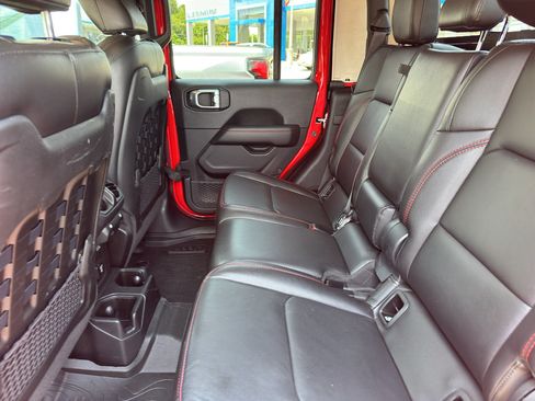 Used 2021 Jeep Gladiator Rubicon AWD/4WD image 28