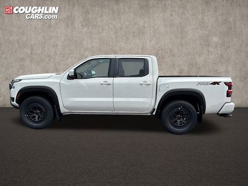 New 2025 Nissan Frontier PRO-4X w/ Tow Package image 11