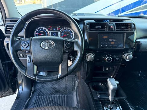 Used 2019 Toyota 4Runner TRD Off Road 4x4 4dr SUV image 32