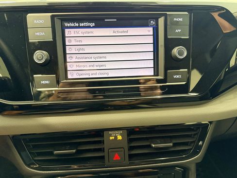 Used 2023 Volkswagen Taos S FWD image 39
