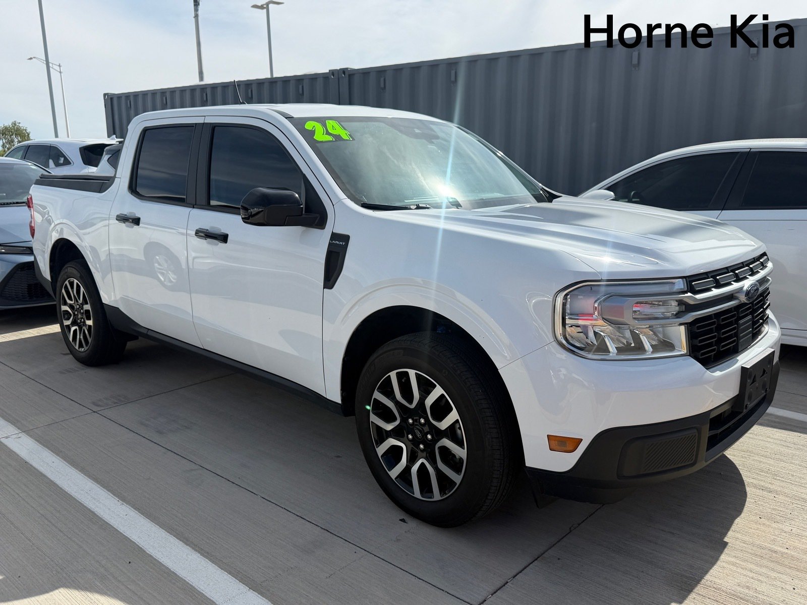 Used 2024 Ford Maverick Lariat w/ 4K Tow Package AWD/4WD image 2