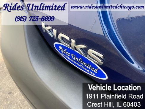 Used 2019 Nissan Kicks SV FWD image 32