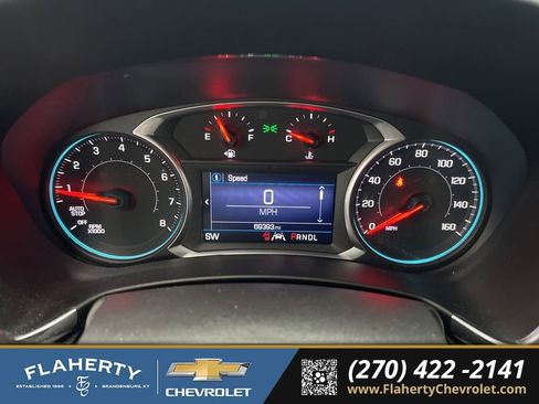 Used 2020 Chevrolet Equinox LT w/ Driver Convenience Package image 28