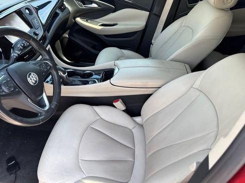 Used 2018 Buick Envision Essence w/ LPO, Cargo Package FWD image 23