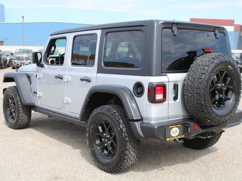 Used 2024 Jeep Wrangler Unlimited Sport AWD/4WD image 6