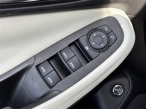 Used 2020 Buick Encore GX Select image 14