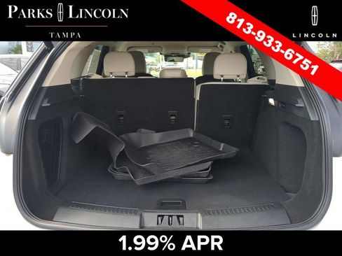 Certified 2025 Lincoln Corsair Reserve FWD image 8