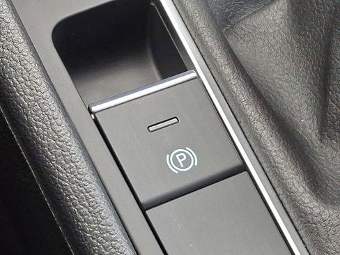 Used 2025 Volkswagen Jetta S image 24