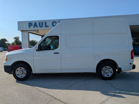 Used 2016 Nissan NV 2500 SV w/ Technology Package image 8