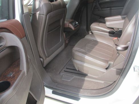 Used 2014 Buick Enclave Premium w/ Trailering Provision Package FWD image 27