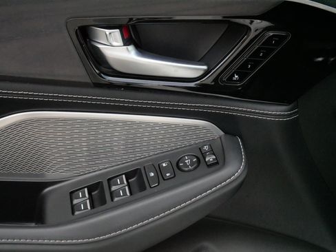 Used 2022 Acura MDX SH-AWD w/ Advance Package image 19