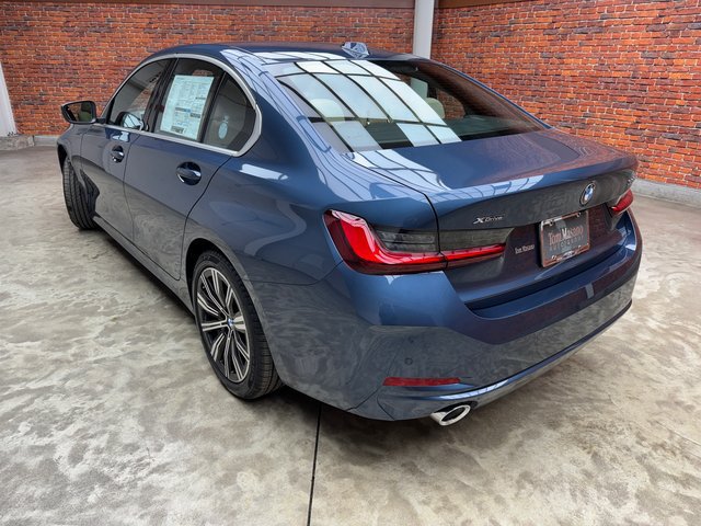 Used 2026 BMW 330i xDrive Sedan AWD/4WD image 2