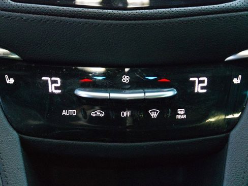 Used 2020 Cadillac XT5 Luxury image 22