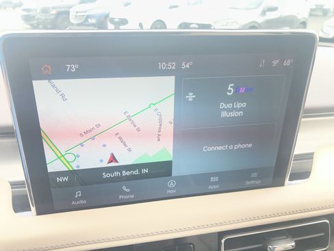 Used 2024 Lincoln Aviator AWD w/ Premium Package image 27