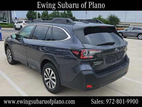 Used 2023 Subaru Outback Premium AWD/4WD image 5